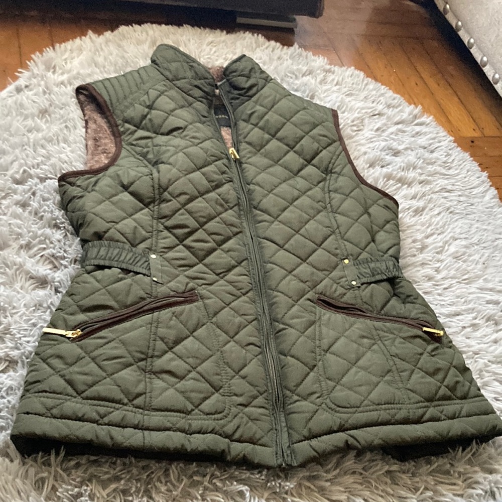 This is a beautiful vest for spring and fall!